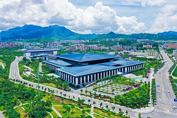 坪山燕子湖国际会展中心